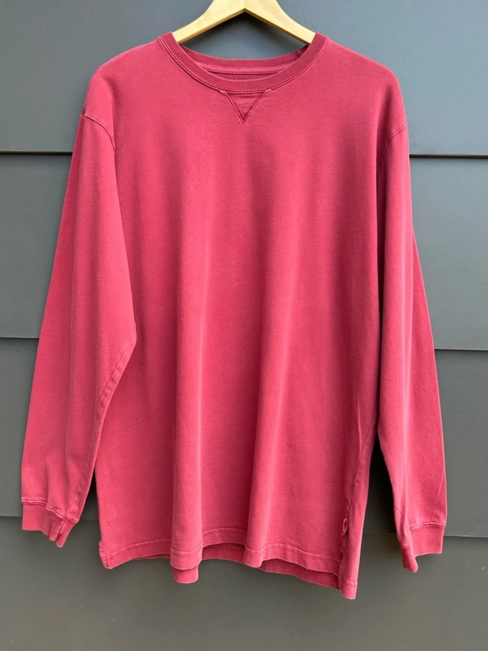 Woolrich Men’s Classic Crewneck long sleeve Tee in lfaded Burgundy - L - Picture 2 of 10